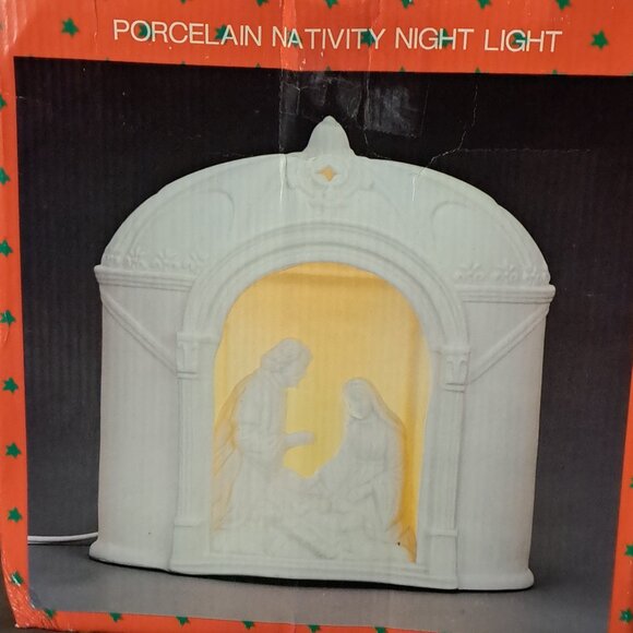Porcelain Christmas Nativity Lamp Winter Silhouette Light - Picture 10 of 10